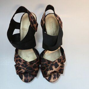 Predictions Leopard Print Wedge Sandals Ladies Size 6W